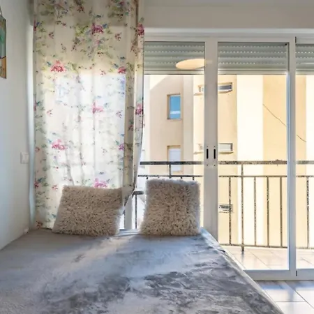 Апартаменти Paseo Maritimo 1 Linea Loft 3 Huesped
